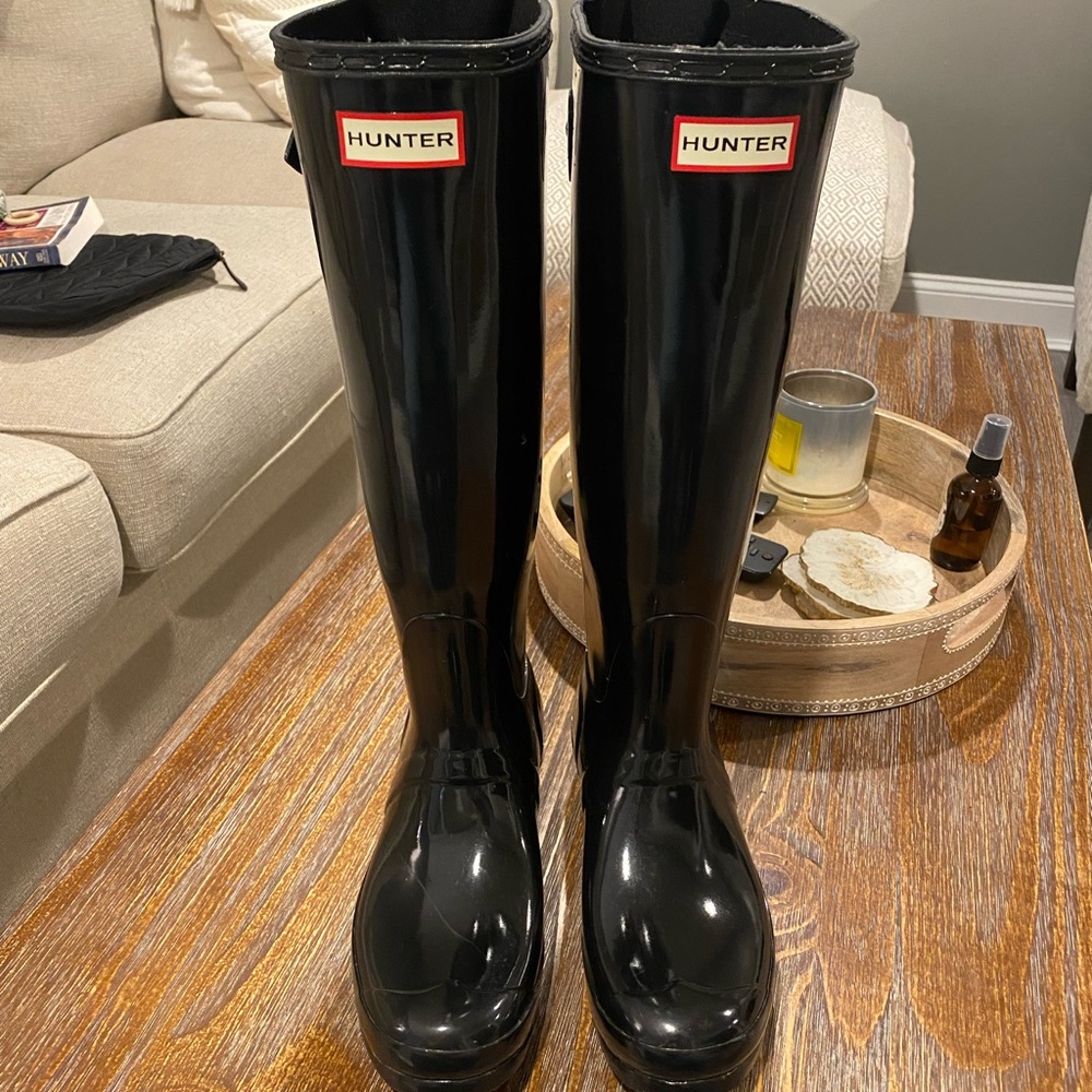 Hunter Women's Original Tall Gloss Rain Boots